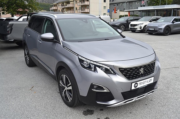 Peugeot 5008 3 of 11