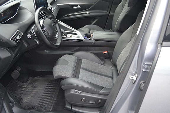 Peugeot 5008 9 of 11