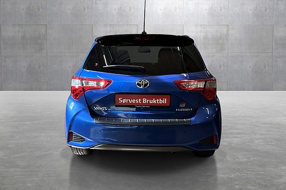 Toyota Yaris 7 of 27