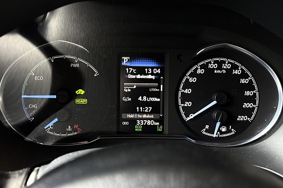 Toyota Yaris 11 of 27