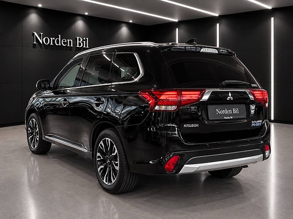 Mitsubishi Outlander 6 of 30