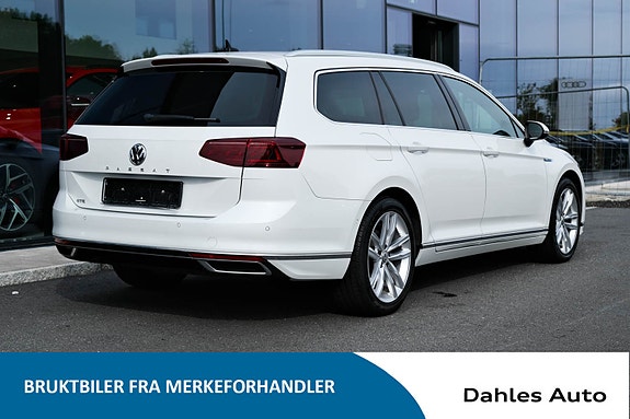Volkswagen Passat 12 of 29