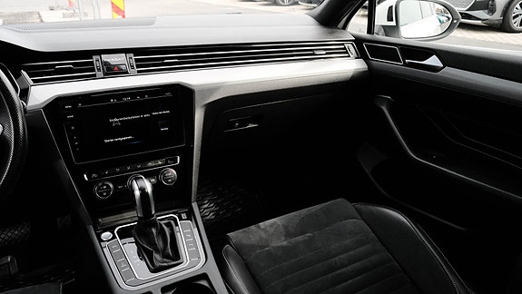 Volkswagen Passat 17 of 29