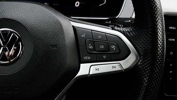 Volkswagen Passat 26 of 29