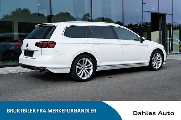 Volkswagen Passat 11 of 29