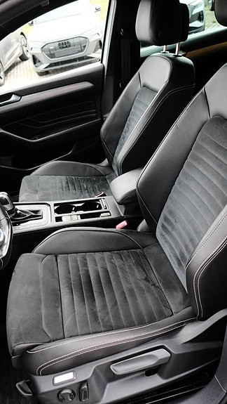 Volkswagen Passat 20 of 29