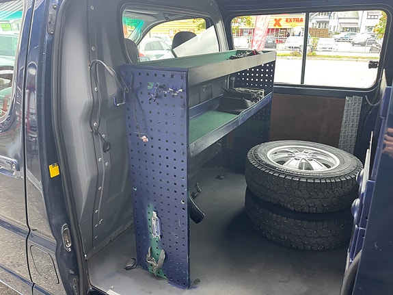Toyota HiAce 30 of 30