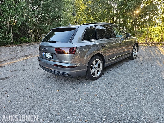 Audi Q7 3 of 15