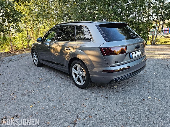 Audi Q7 12 of 15