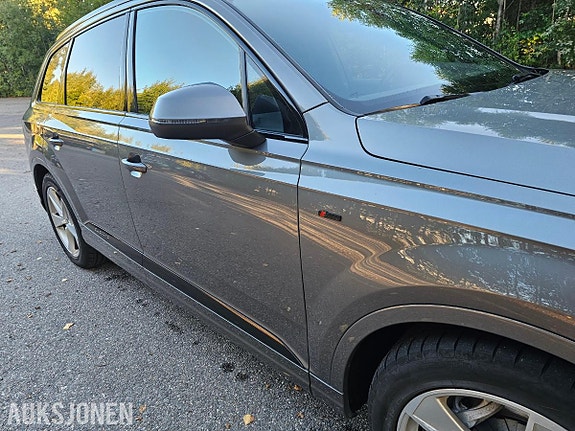 Audi Q7 14 of 15
