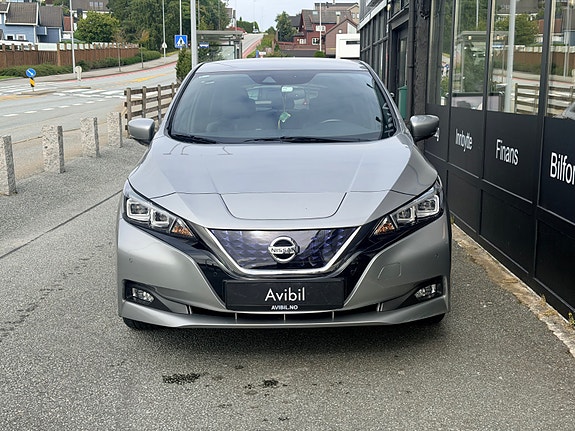 Nissan Leaf 8 of 30