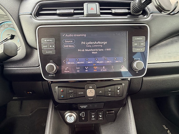 Nissan Leaf 26 of 30