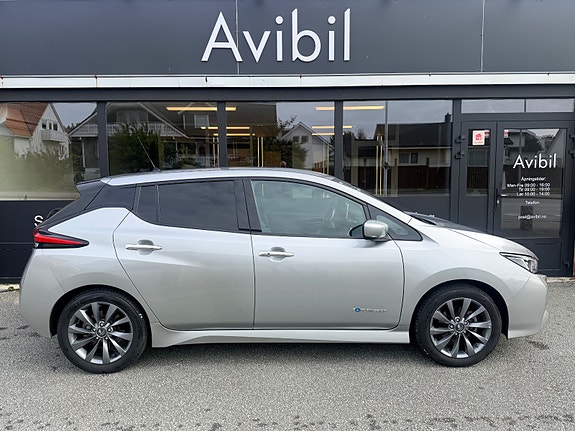 Nissan Leaf 6 of 30