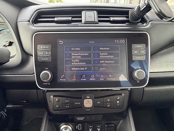 Nissan Leaf 23 of 30