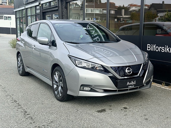 Nissan Leaf 7 of 30