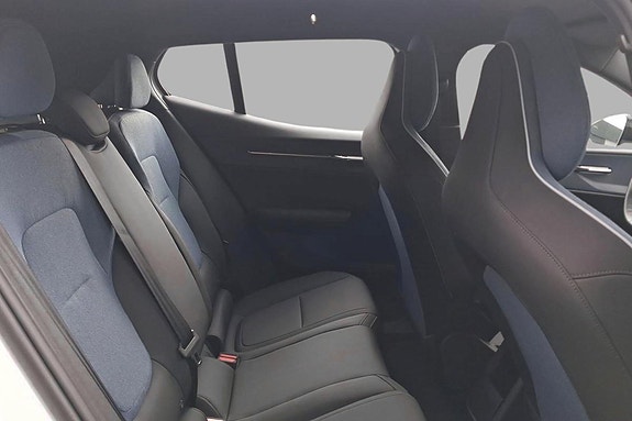 Volvo EX30 19 of 19