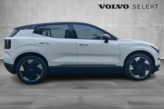 Volvo EX30 5 of 19