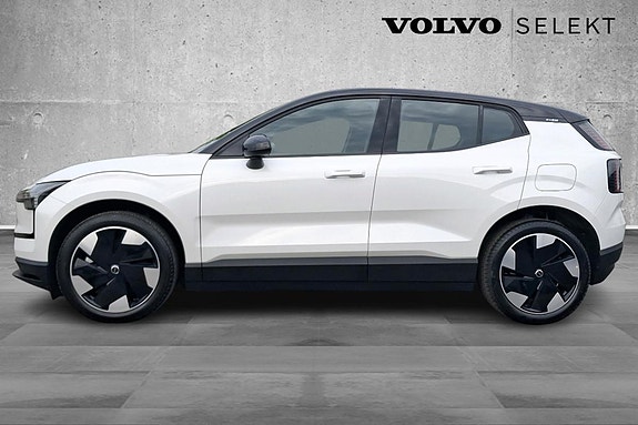 Volvo EX30 4 of 19