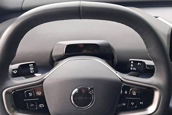 Volvo EX30 13 of 19