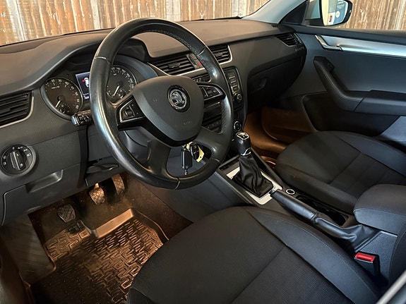 Skoda Octavia 6 of 24