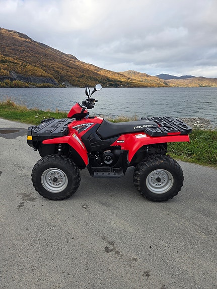 Polaris Sportsman 500 med Brøyteskjær 3 of 13