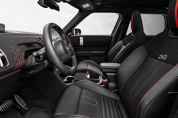 MINI John Cooper Works 13 of 30