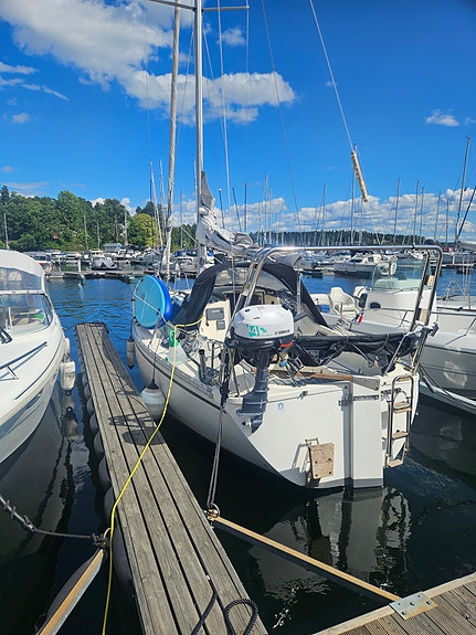 Jeanneau 27 – velholdt og oppgradert, Volvo Penta D1-20 10 of 12