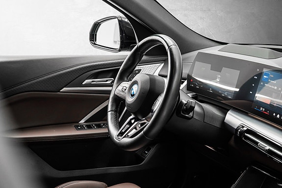 BMW iX2 21 of 30