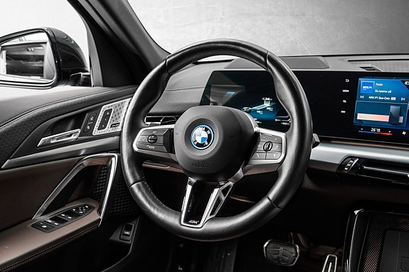 BMW iX2 15 of 30