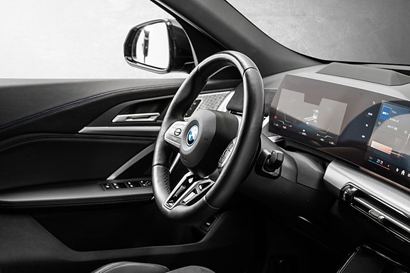 BMW iX2 19 of 30