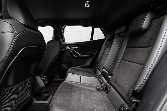 BMW iX2 13 of 30