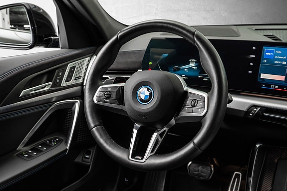 BMW iX2 15 of 30