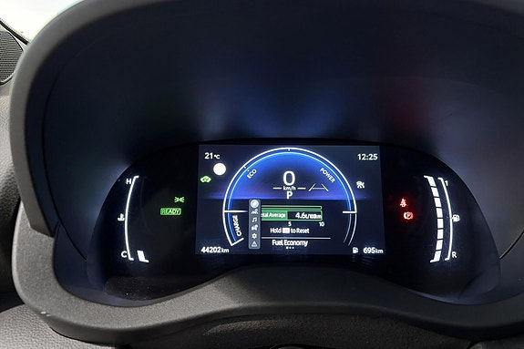 Toyota Yaris Cross 19 of 28
