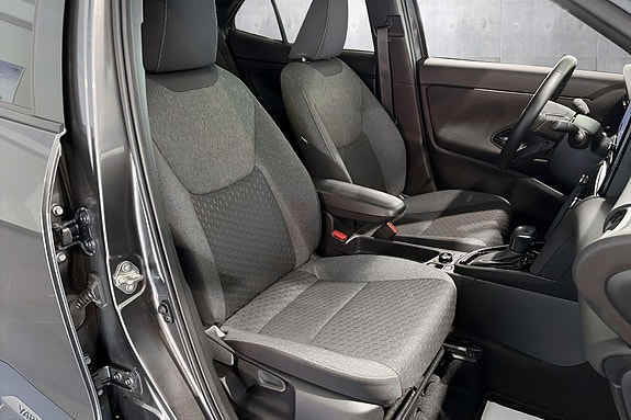 Toyota Yaris Cross 16 of 28