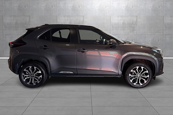 Toyota Yaris Cross 6 of 28