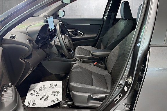 Toyota Yaris Cross 10 of 28