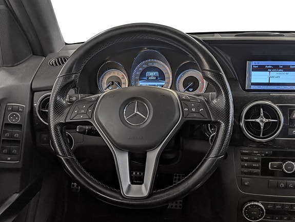 Mercedes-Benz GLK220 5 of 23