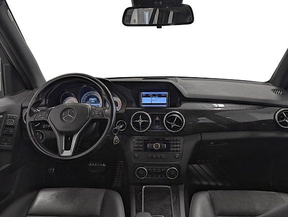 Mercedes-Benz GLK220 7 of 23