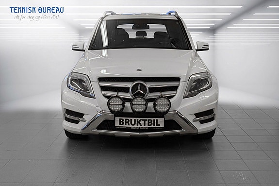 Mercedes-Benz GLK220 3 of 23