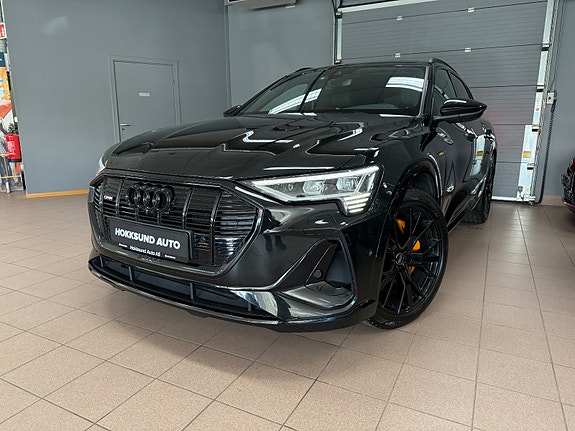 Audi e-tron 3 of 30