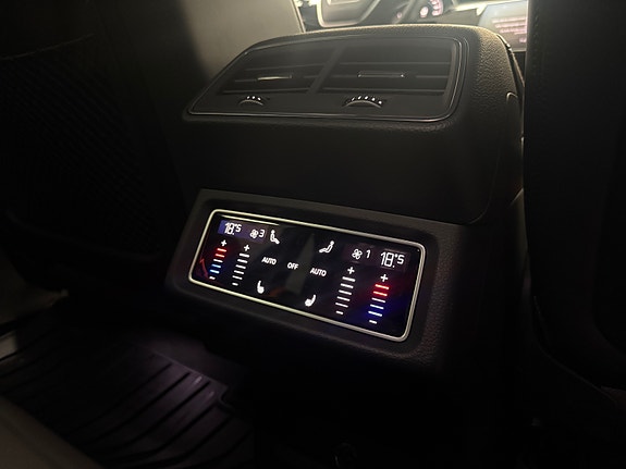 Audi e-tron 19 of 30