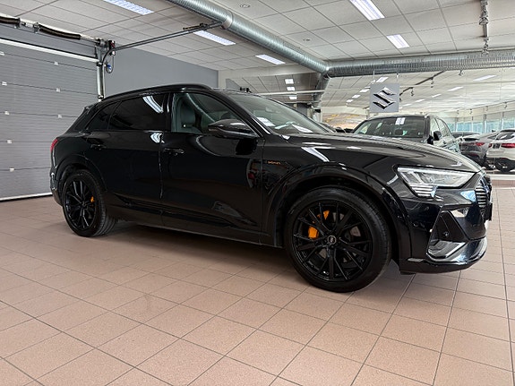 Audi e-tron 5 of 30