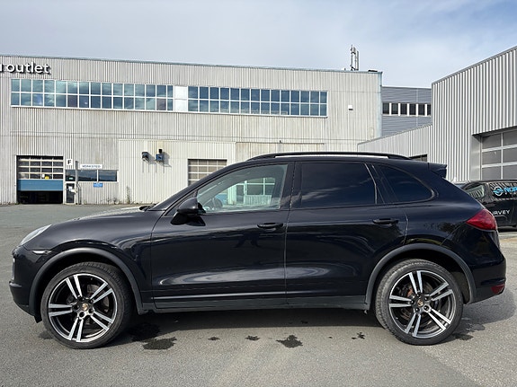Porsche Cayenne 4 of 30