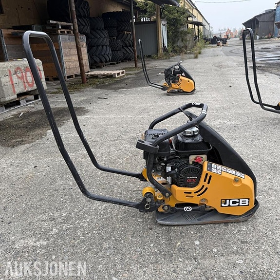 JCB SE.10-35 2 of 8