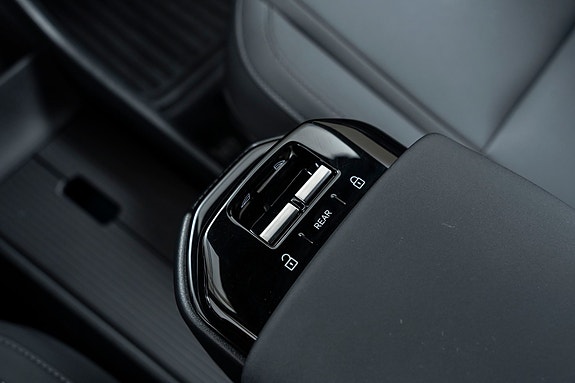 Volvo EX30 18 of 28