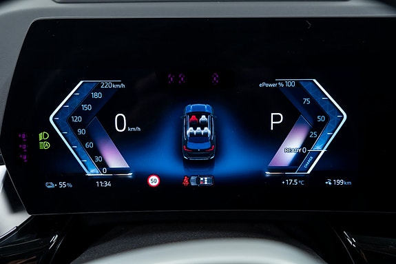 BMW iX1 9 of 27