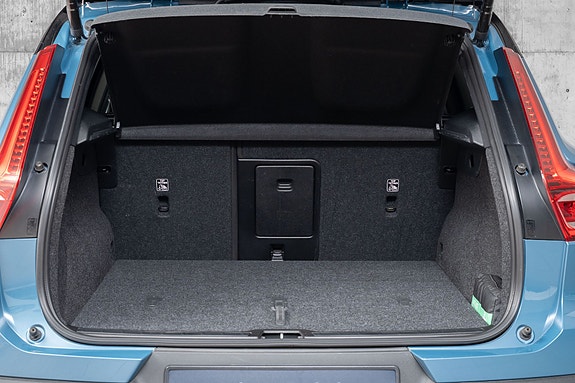 Volvo XC40 11 of 30