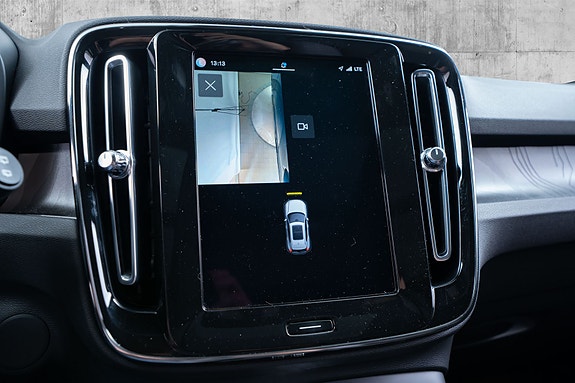 Volvo XC40 30 of 30
