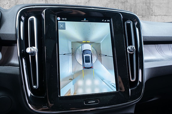 Volvo XC40 28 of 30