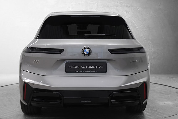BMW iX 5 of 30